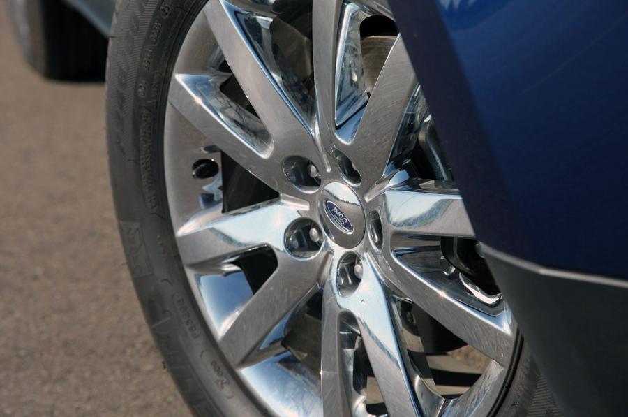  Ford Edge EcoBoost 2012 года  (фото 44 из 49)